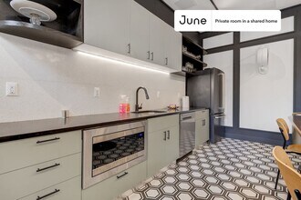 Room in Shared 4.0 bed/2 bath home in Brooklyn, NY - Building Photo - Building Photo