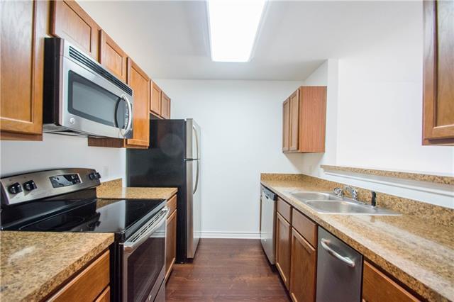 4547 N O'Connor Rd in Irving, TX - Building Photo