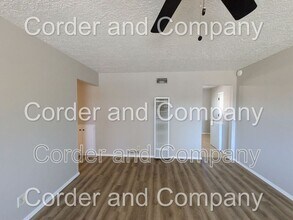 9705 Robin Ave NE in Albuquerque, NM - Building Photo - Building Photo