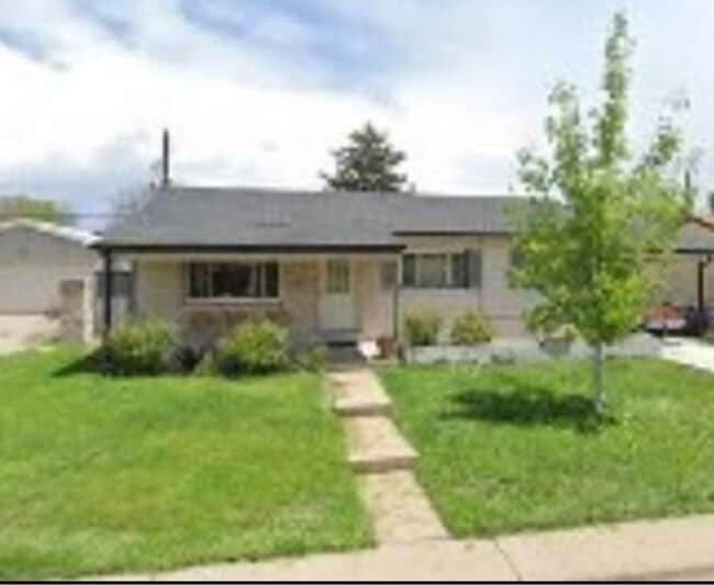 property at 1582 S King St