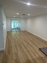 5411 Shaw St in New Port Richey, FL - Building Photo - Building Photo