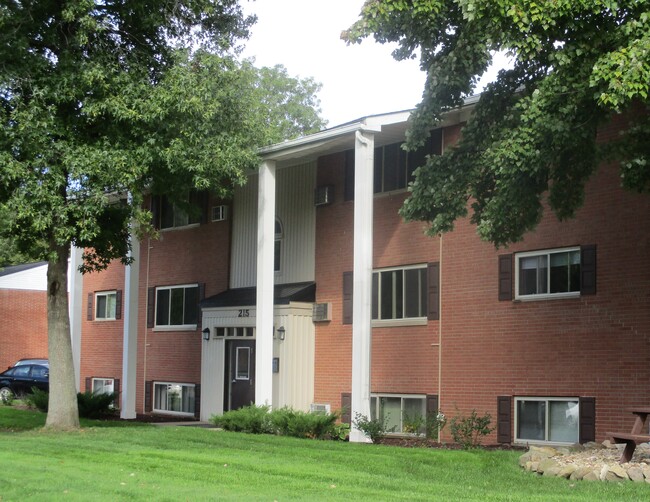 Ryan Place in Kent, OH - Foto de edificio - Building Photo