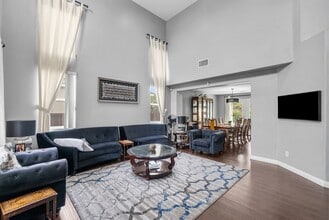 26426 Cardinal Dr in Santa Clarita, CA - Building Photo - Building Photo