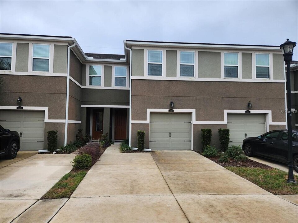 5514 Viola Lee Wy in Lutz, FL - Building Photo