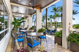 2700 N Ocean Dr in Riviera Beach, FL - Foto de edificio - Building Photo