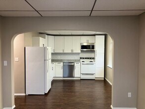 1353 Irish Creek Rd, Unit B in Mohrsville, PA - Building Photo - Building Photo