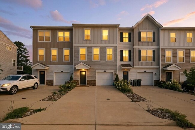 property at 406 Honeyberry Ln