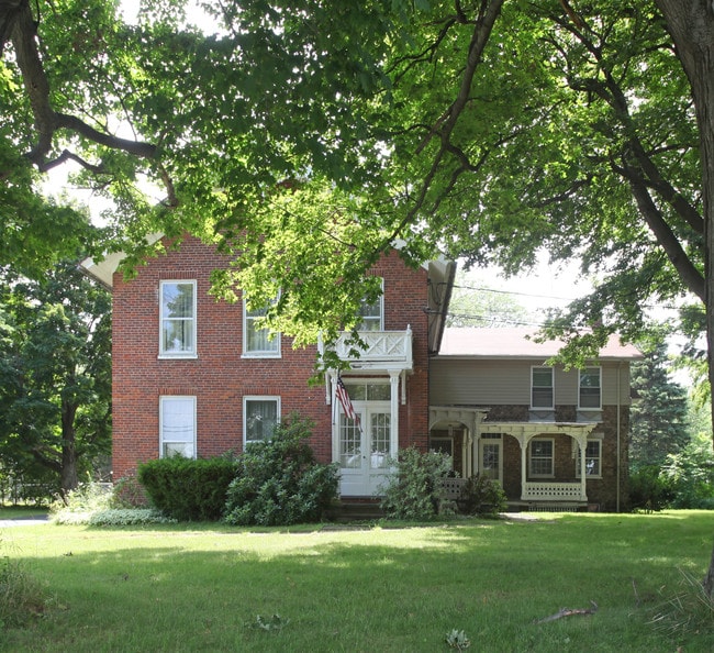 Apartment in Brockport, NY - Building Photo - Building Photo