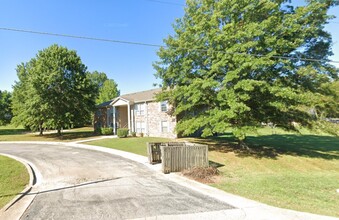 Seminole Apartments in West Plains, MO - Building Photo - Building Photo