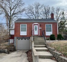 1115 McPherson Ave in Alton, IL - Building Photo