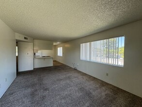 3601 Micheli Ct in Bakersfield, CA - Building Photo - Building Photo