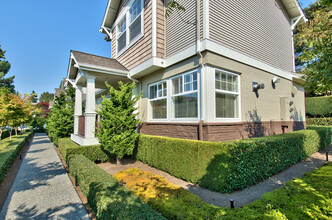 The Cottages at Houghton Beach in Kirkland, WA - Foto de edificio - Building Photo