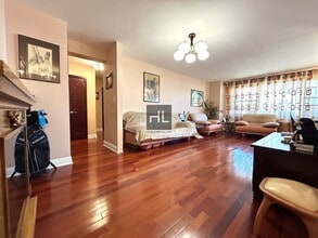 2940 W 5th St, Unit 19C in Brooklyn, NY - Building Photo - Building Photo