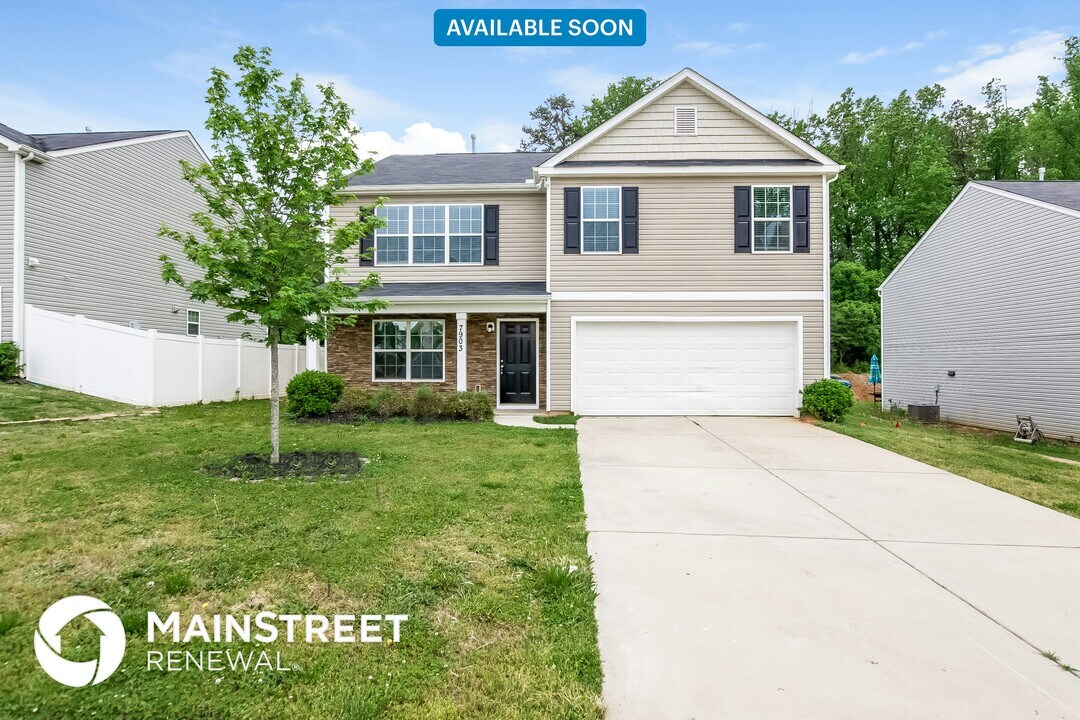 7903 Rusty Plow Court in Charlotte, NC - Building Photo