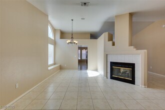 1744 Knotty Pine in Las Vegas, NV - Building Photo - Building Photo