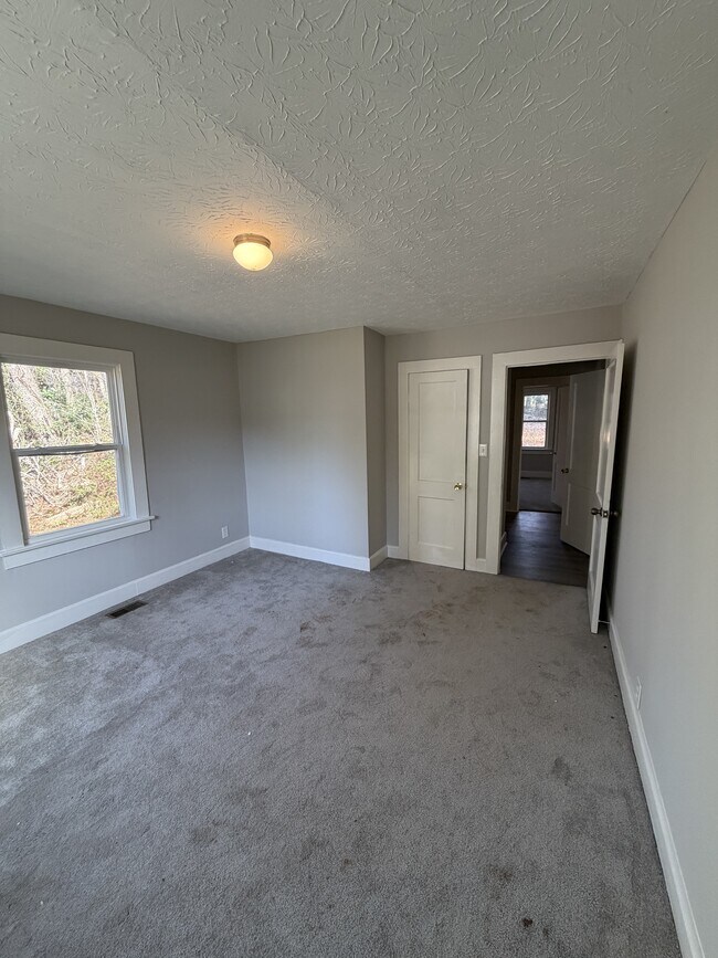 530 N Mulberry St in Statesville, NC - Building Photo - Building Photo