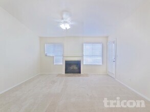 1880 E Morten Ave in Phoenix, AZ - Building Photo - Building Photo