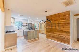 2311 S 4th St in Austin, TX - Building Photo - Building Photo