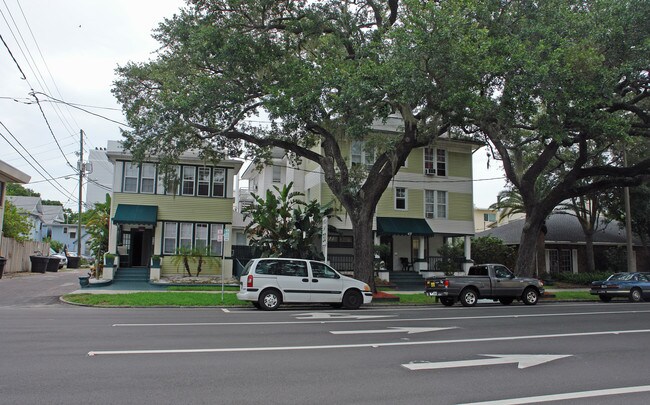 4th Street Flats in St. Petersburg, FL - Building Photo - Building Photo