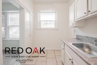 1000 S Grand View St in Los Angeles, CA - Foto de edificio - Building Photo