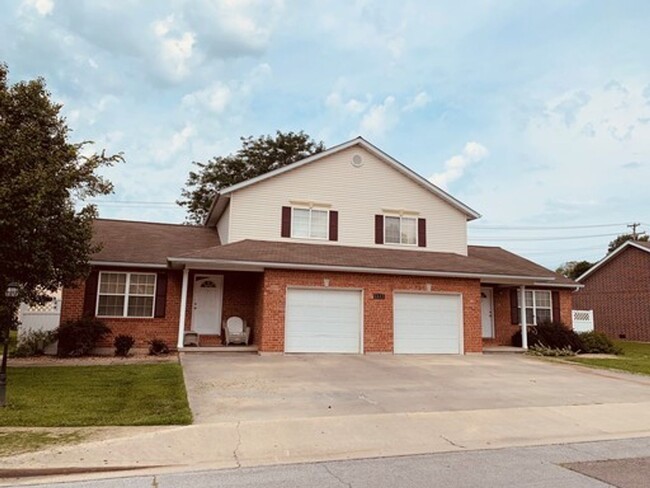 property at 1517 Timber Creek Rd