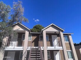 45 N Phyllis in Mesa, AZ - Building Photo