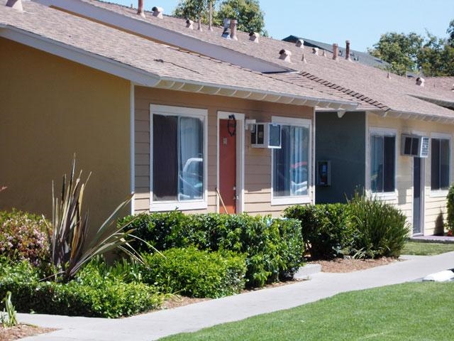 The Bungalows in Garden Grove, CA - Building Photo - Building Photo