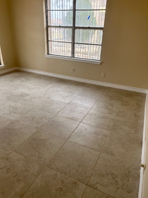 3101 E Price St in Laredo, TX - Building Photo - Building Photo