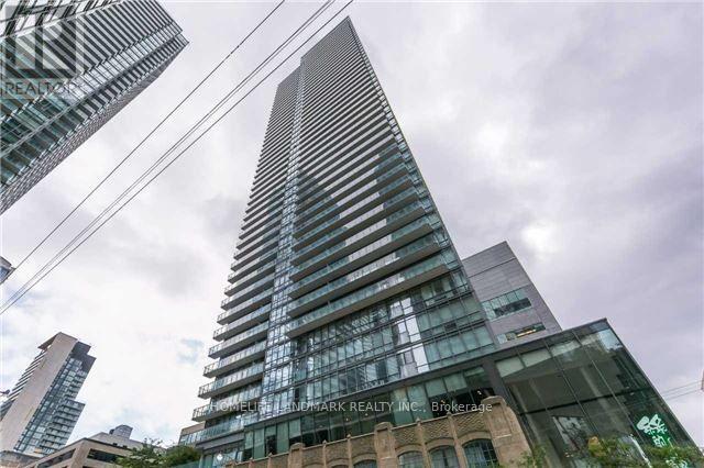 property at 832-3832 Bay St.