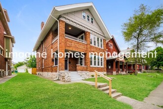 862 S Champion Ave in Columbus, OH - Building Photo - Building Photo