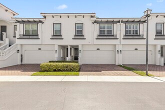 3111 Waterside Cir in Boynton Beach, FL - Building Photo - Building Photo
