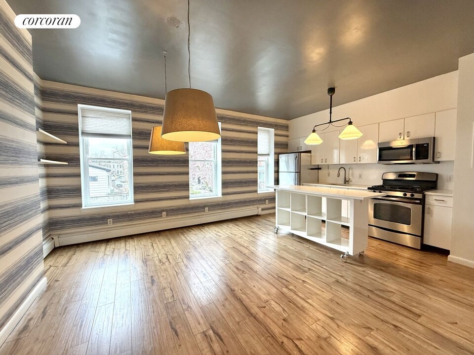 340 Ovington Ave in Brooklyn, NY - Building Photo