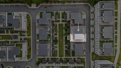 1028 Robert Smalls Way in Atlanta, GA - Foto de edificio - Building Photo