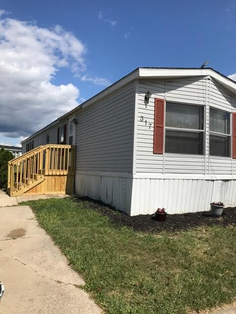 317 Decoy Ln in Lapeer, MI - Building Photo