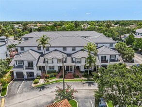 721 SW 148th Ave in Davie, FL - Building Photo - Building Photo