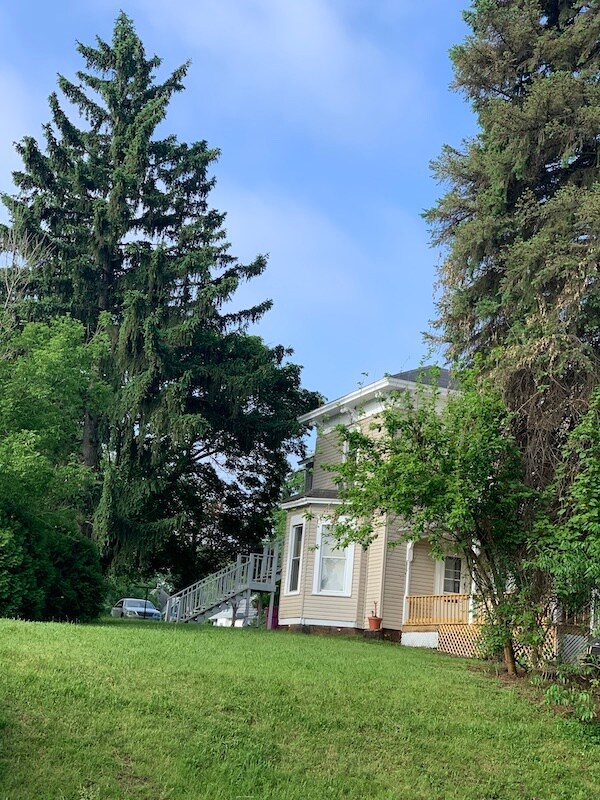 313 W 4th St Apartments and Nearby Mansfield Apartments For Rent