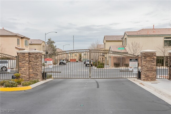 5304 Floating Flower Ave in Las Vegas, NV - Building Photo - Building Photo