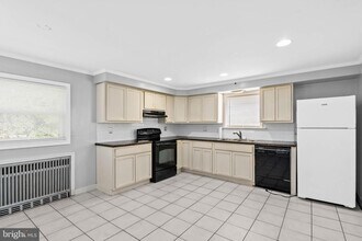 2025 N Delsea Dr-Unit -1 in Vineland, NJ - Building Photo - Building Photo