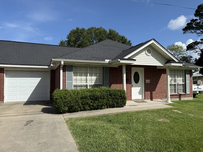 property at 6464 Hansen Blvd