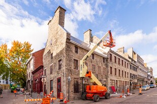 405-417 De Bonsecours Rue Apartments