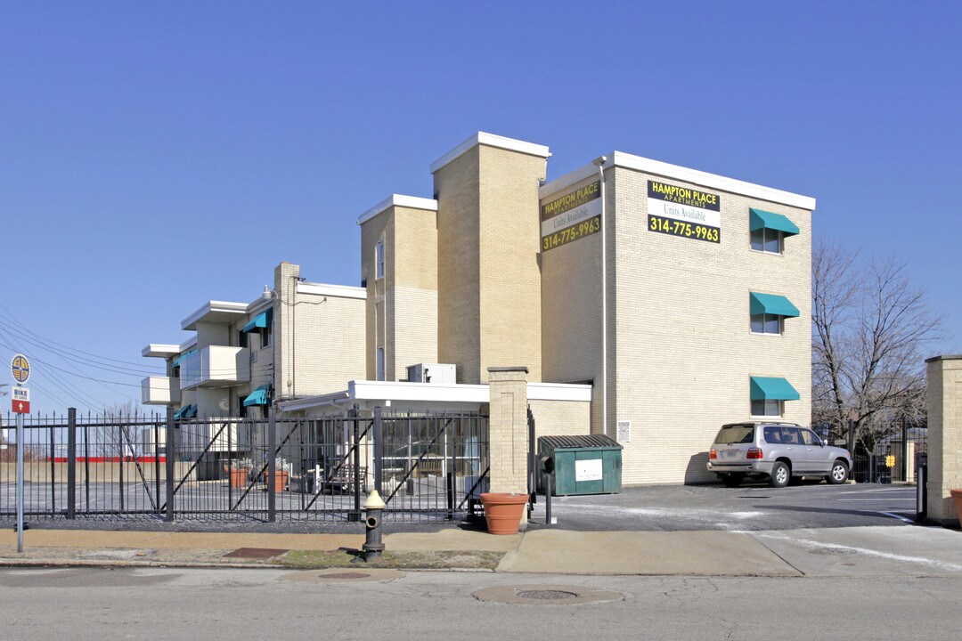 Hampton Place Apartments in St. Louis, MO - Building Photo