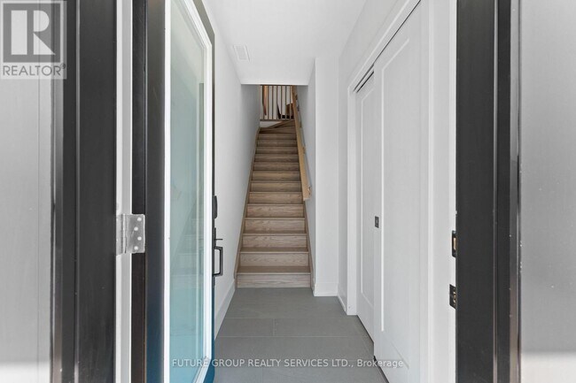 15 Acorn Ave in Toronto, ON - Building Photo - Building Photo