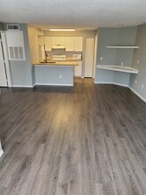 4105 Tropical Isle Blvd, Unit 223 in Kissimmee, FL - Building Photo - Building Photo