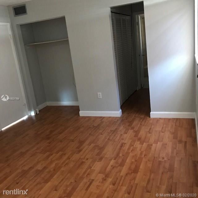 1580 West Ave in Miami Beach, FL - Building Photo - Building Photo