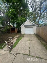 1209 E 167th St in Cleveland, OH - Building Photo - Building Photo