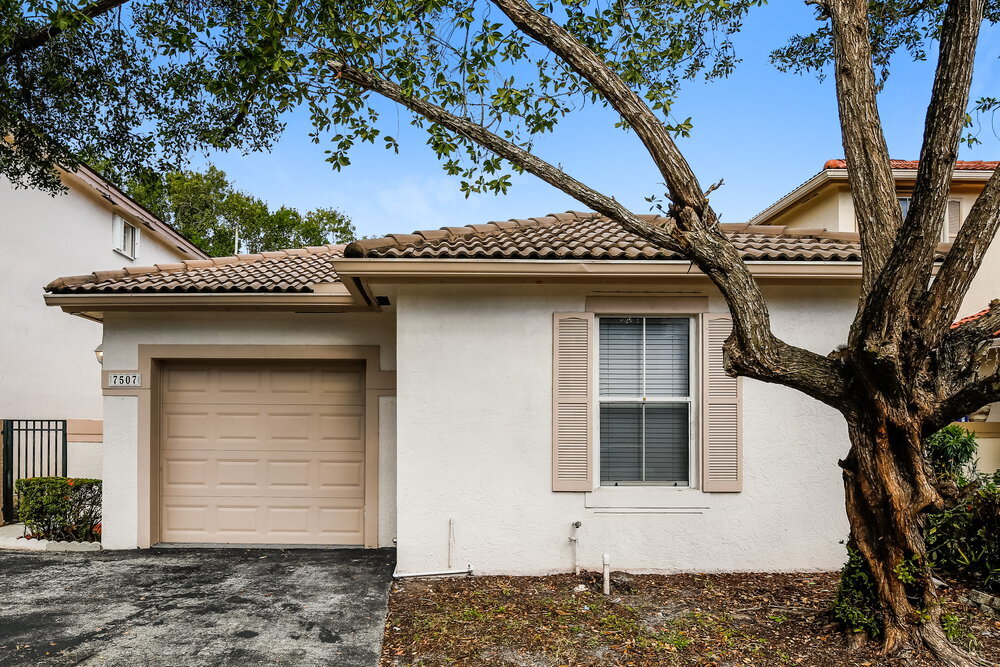 7507 NW 3rd Ct in Plantation, FL - Building Photo