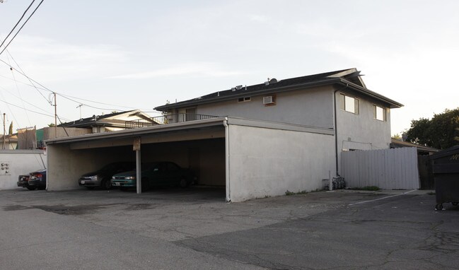 1077 Springfield St in Upland, CA - Building Photo - Building Photo