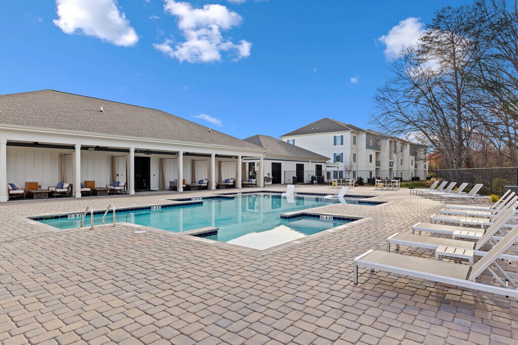 Pointe Grand Athens Apartments in Athens, GA