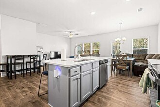 7281 Rockhouse Rd, Unit A in Austell, GA - Building Photo - Building Photo