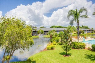 1150 Yesica Ann Cir in Naples, FL - Building Photo